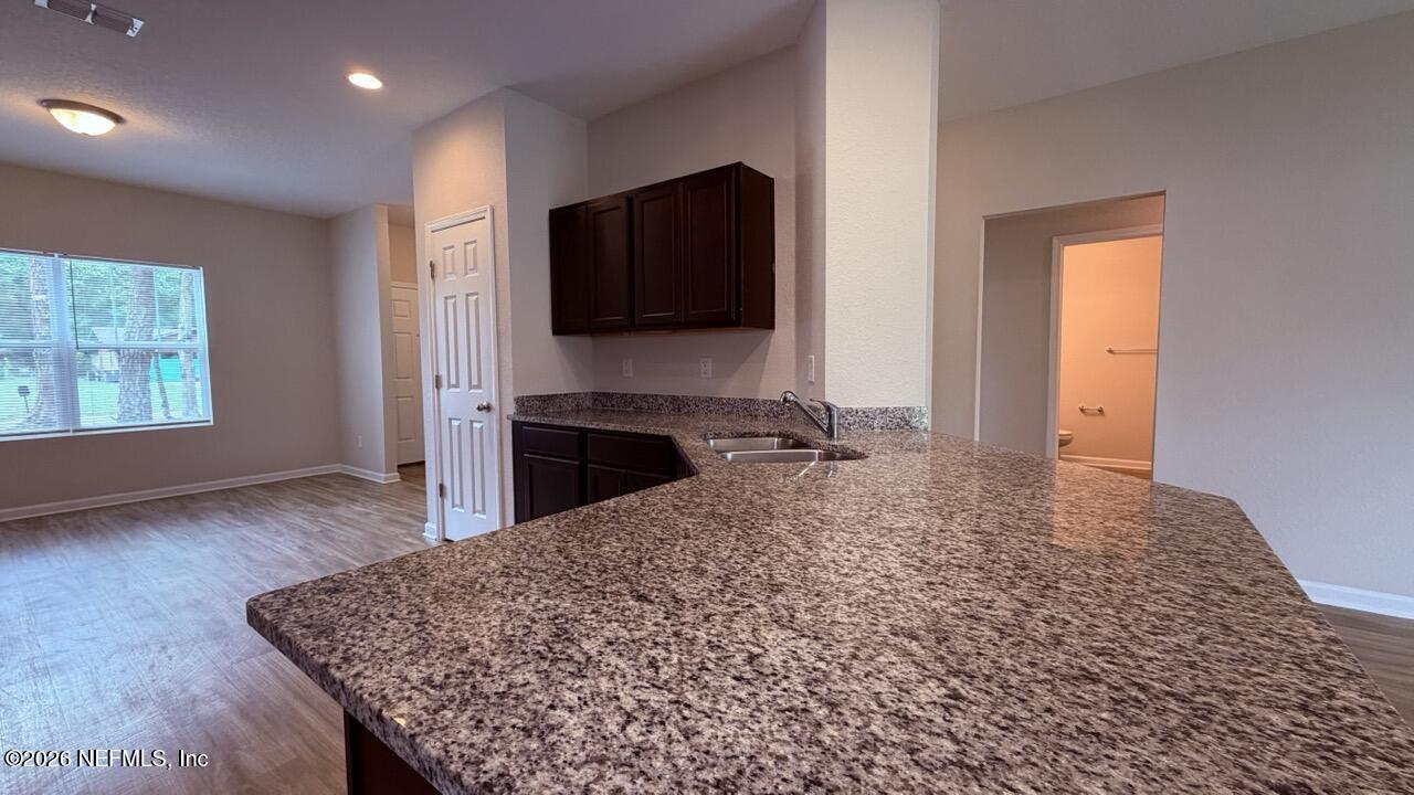 5259 Bedford Road Jacksonville, FL 32207 - Photo 24 of 39 IMG_0779 Large