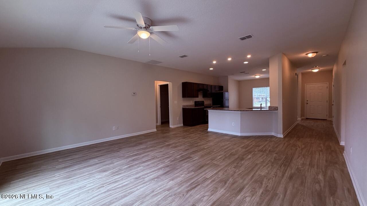 5259 Bedford Road Jacksonville, FL 32207 - Photo 27 of 39 IMG_0785 Large