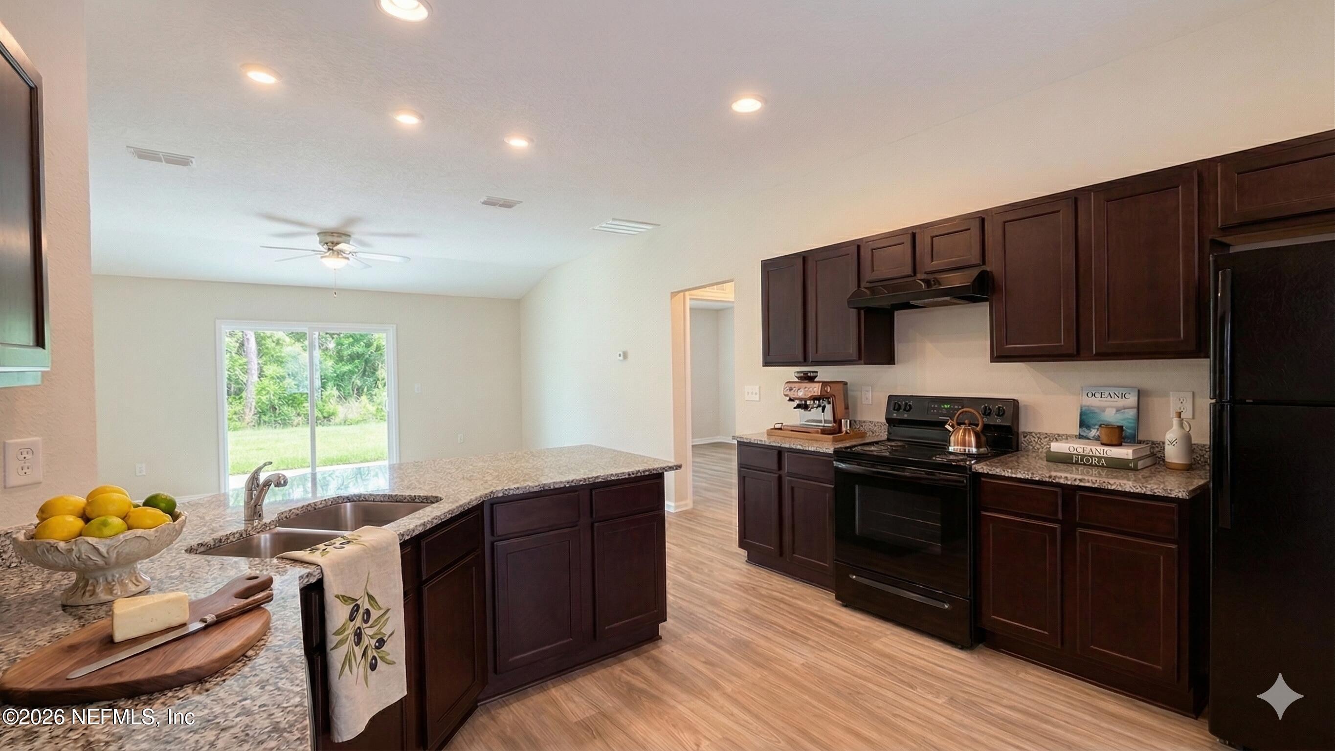 5259 Bedford Road Jacksonville, FL 32207 - Photo 3 of 39 Kitchen