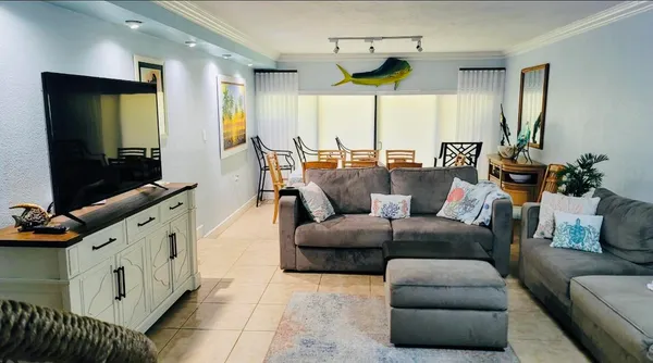 $3,800 | 87200 Overseas Highway, Unit O3, Islamorada, FL 33036