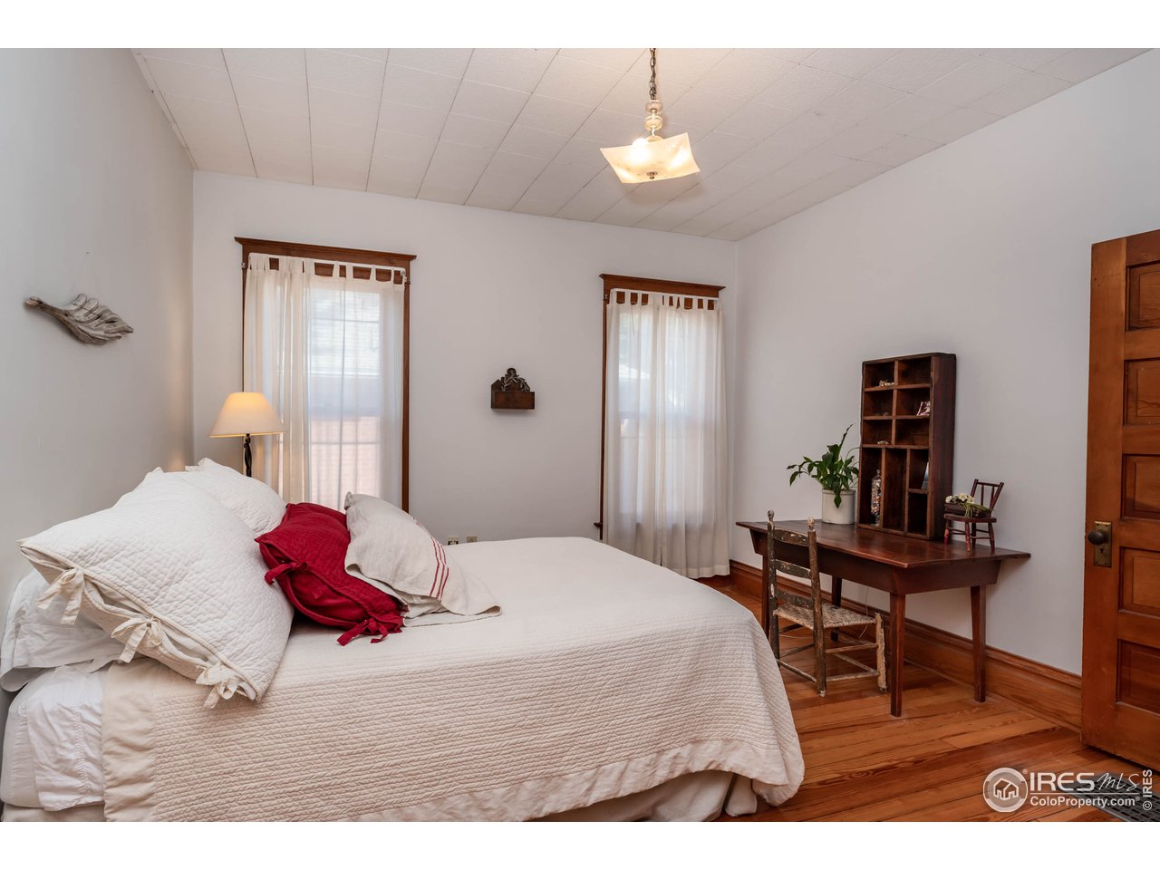 2430 4th Street Boulder, CO 80304 - Photo 8 of 24 Main Level Unit Bedroom