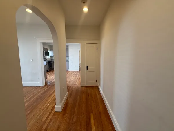 $2,600 | 19 Thornton Street, Unit 2L, Revere, MA 02151