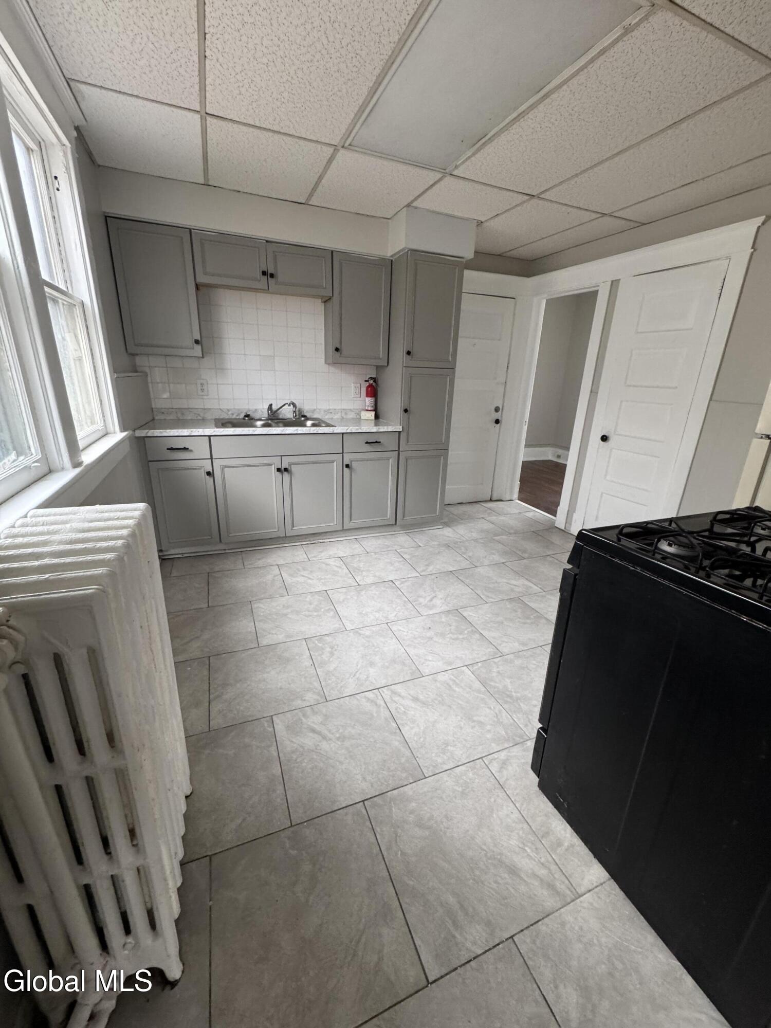 248 Catherine Street Albany, NY 12209 - Photo 11 of 32 IMG_6429