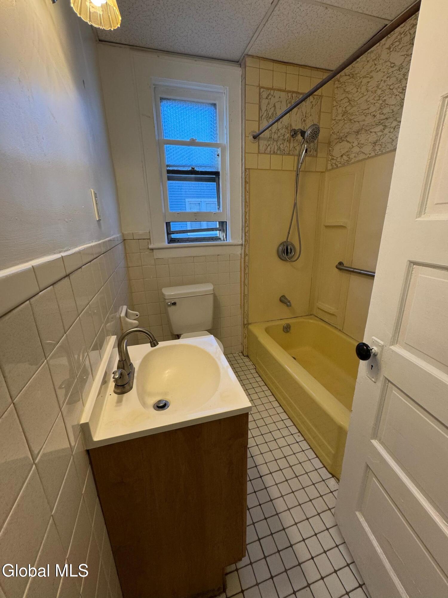 248 Catherine Street Albany, NY 12209 - Photo 19 of 32 IMG_6379