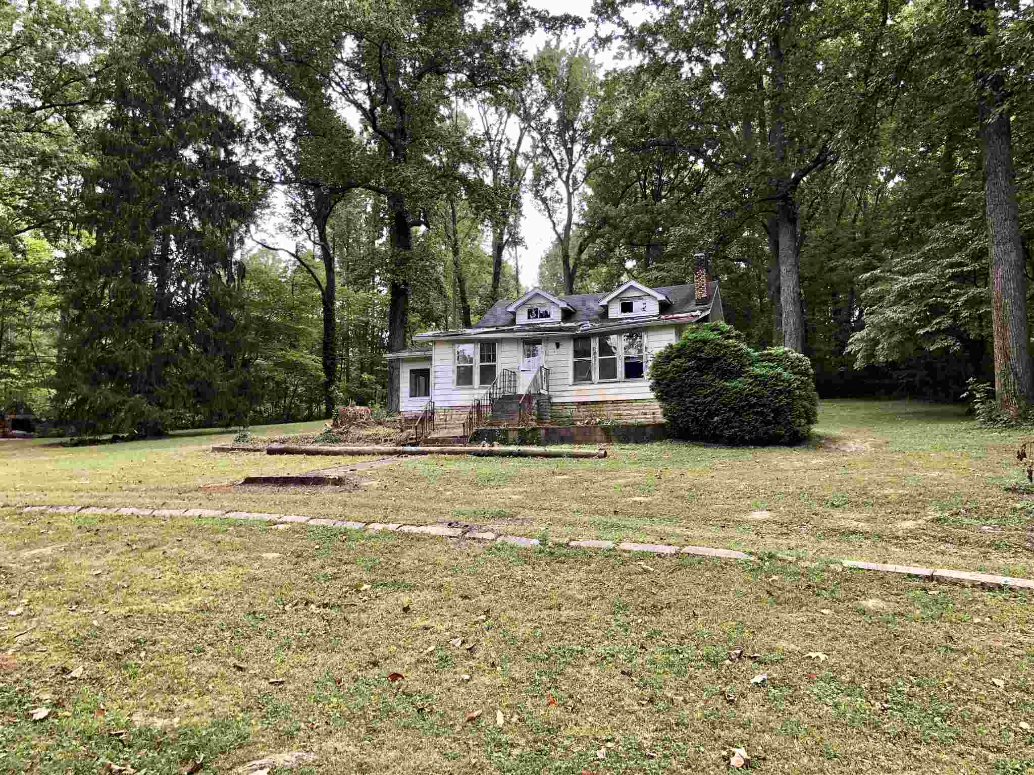 3615 River Bluff Road Bedford, IN 47421 - Photo 4 of 7 Gallery Image 4