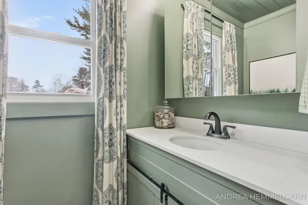 $389,000 | 1738 Columbus Street, Holland, MI 49424