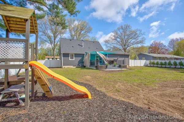 $389,000 | 1738 Columbus Street, Holland, MI 49424