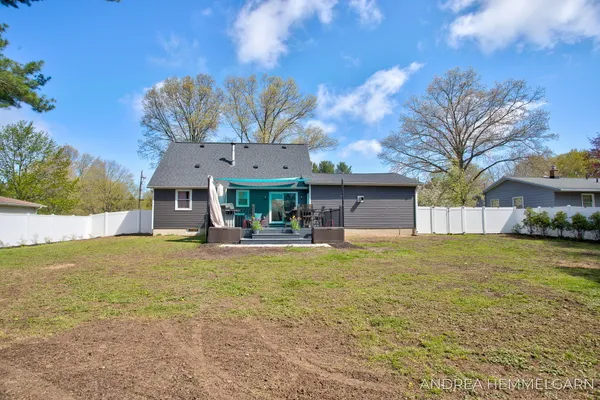 $389,000 | 1738 Columbus Street, Holland, MI 49424