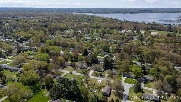 $389,000 | 1738 Columbus Street, Holland, MI 49424