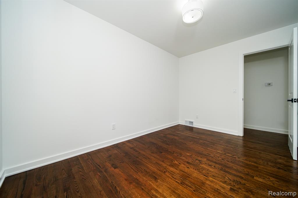 7382 Iron Gate Road Canton, MI 48187 - Photo 34 of 62