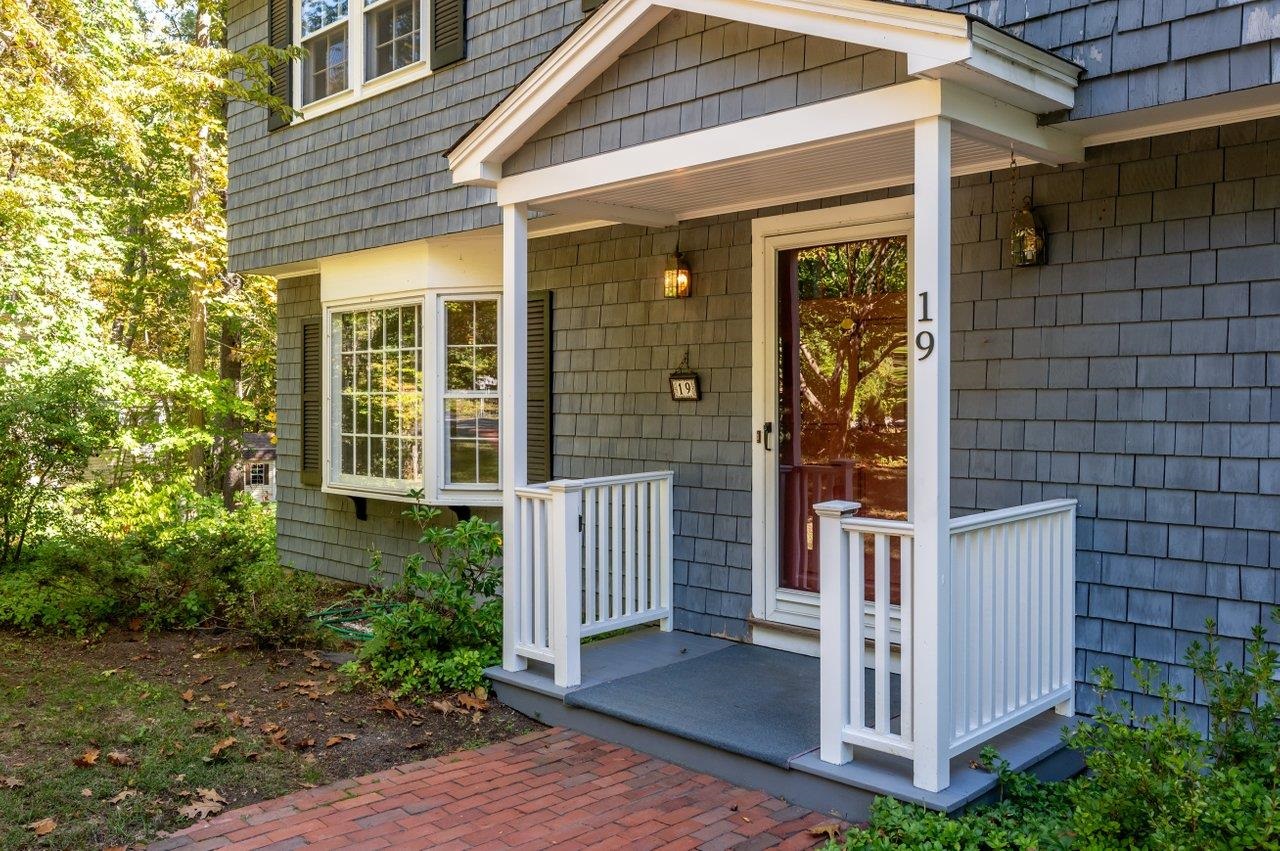 19 Cutts Road Durham, NH 03824 - Photo 4 of 44