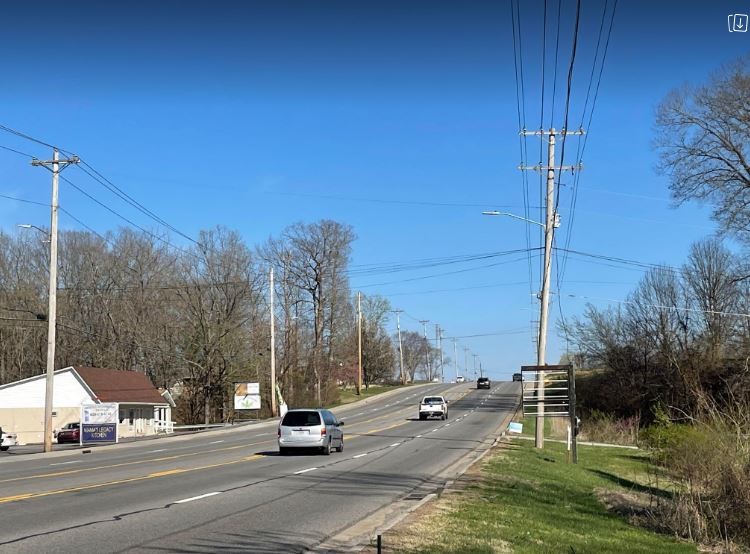 481 West Broad Street Smithville, TN 37166 - Photo 4 of 27 a view of a street with houses
