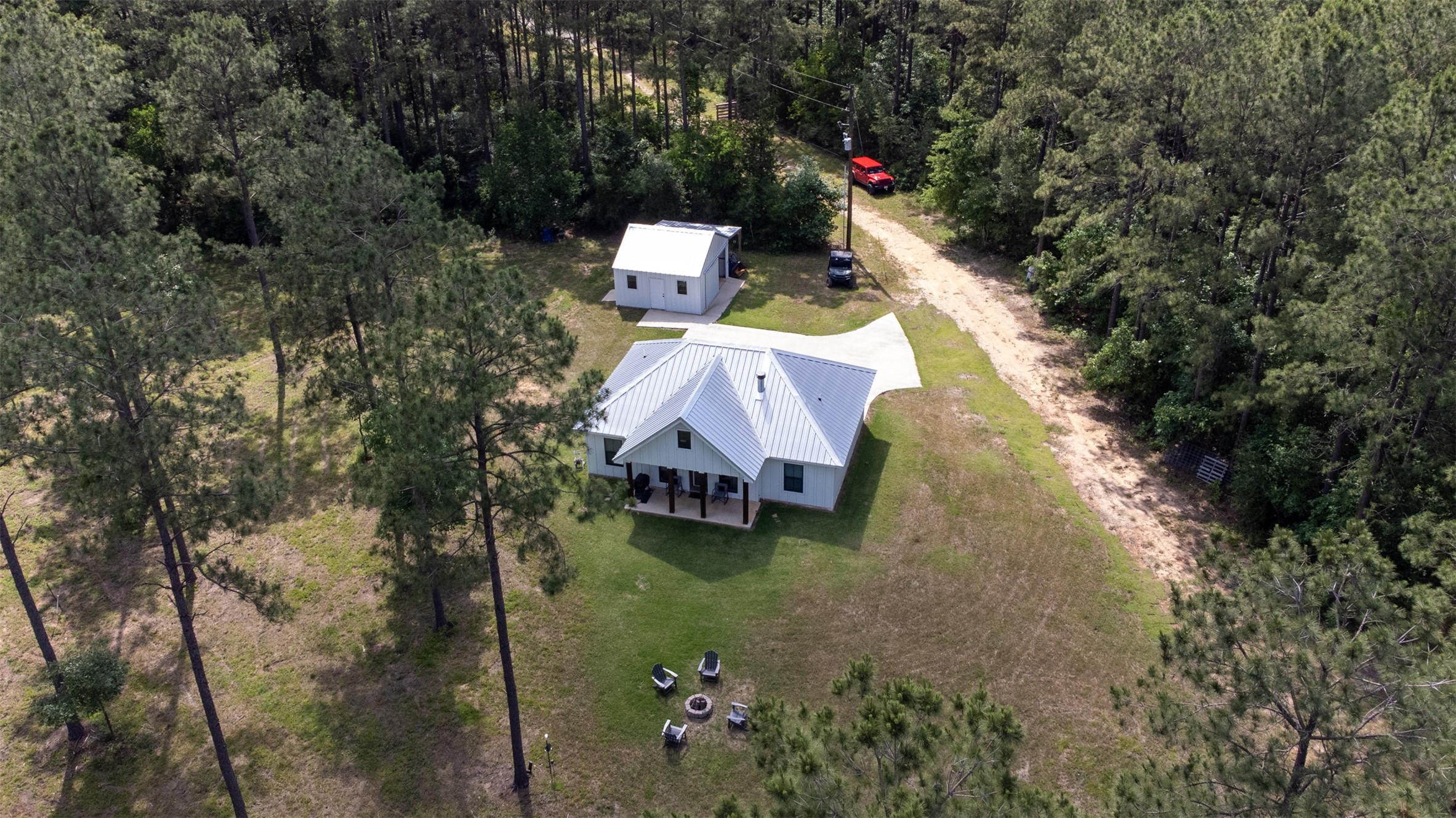 1068 County Road 3200 Colmesneil, TX 75938 - Photo 1 of 43