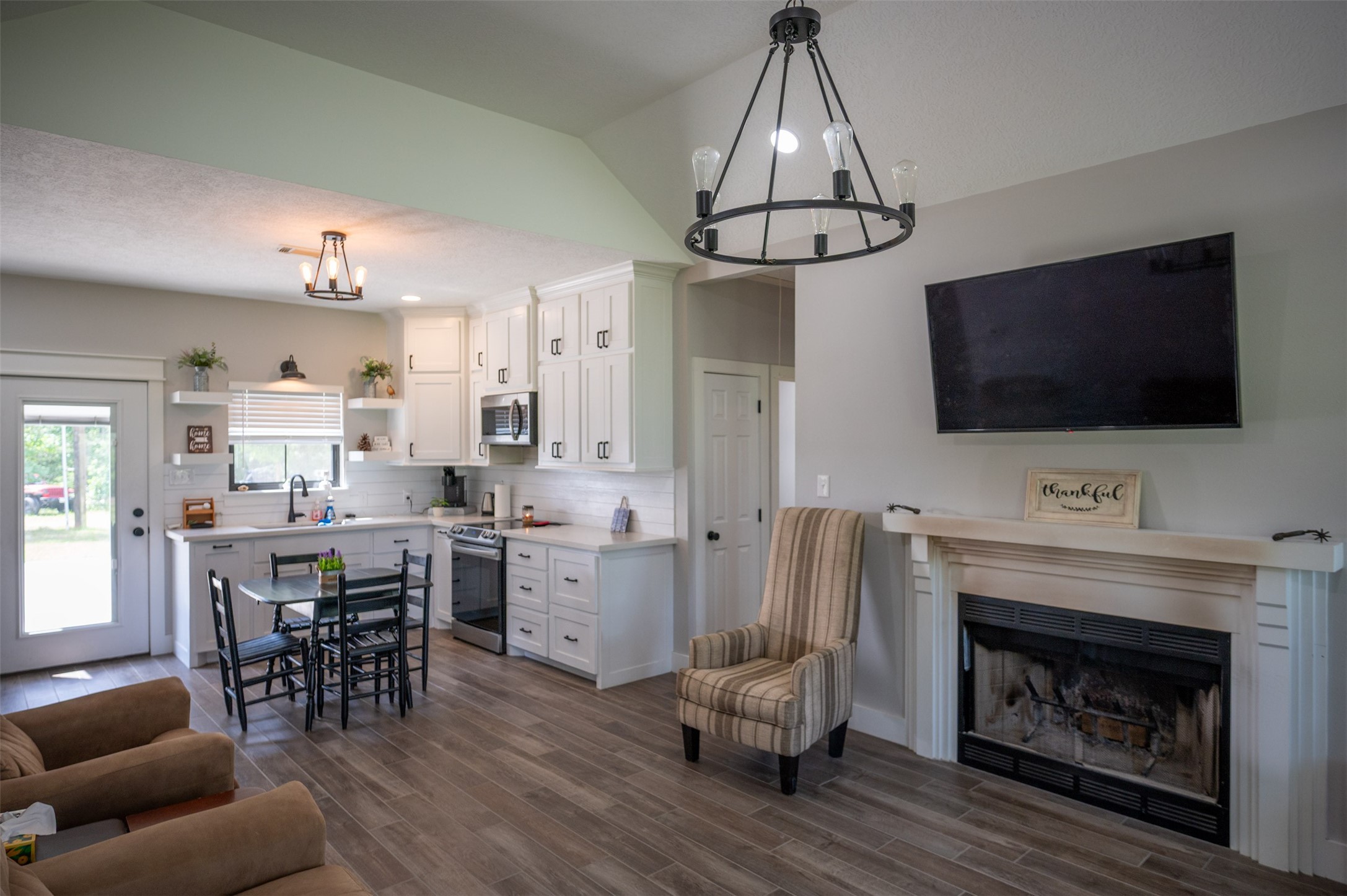 1068 County Road 3200 Colmesneil, TX 75938 - Photo 15 of 43