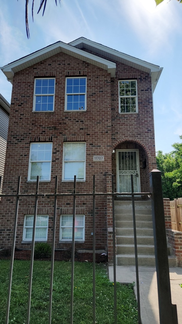 11707 South Morgan Street Chicago, IL 60643 - Photo 1 of 19