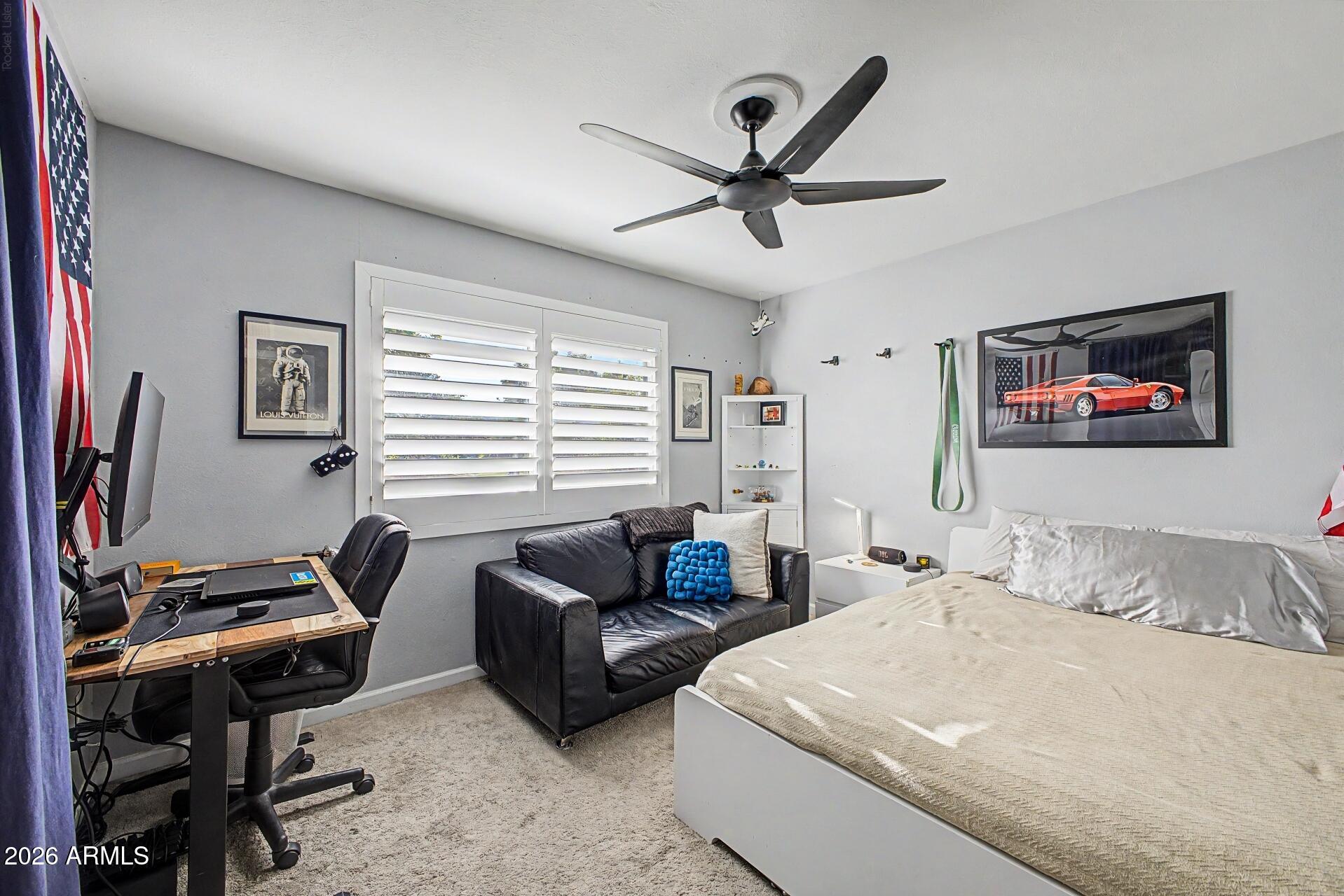 8913 North 17th Lane Phoenix, AZ 85021 - Photo 19 of 28 Third bedroom