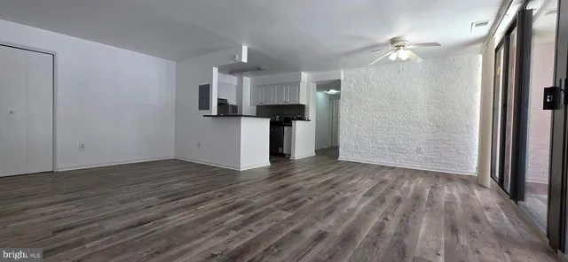 $2,200 | 12 South Van Dorn Street, Unit 406, Alexandria, VA 22304