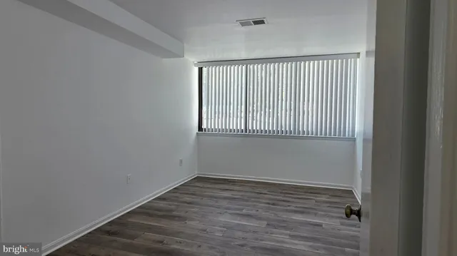 $2,200 | 12 South Van Dorn Street, Unit 406, Alexandria, VA 22304