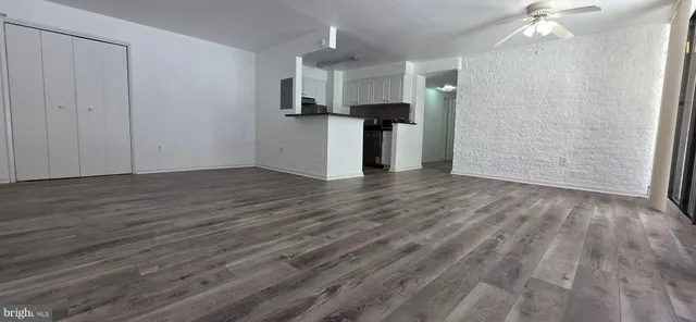 $2,200 | 12 South Van Dorn Street, Unit 406, Alexandria, VA 22304