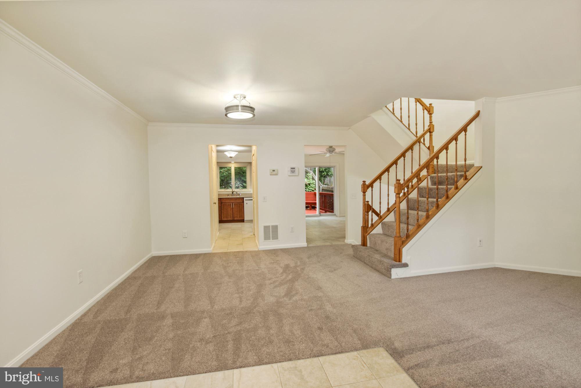 214 Finale Terrace Silver Spring, MD 20901 - Photo 4 of 32 LIVING ROOM