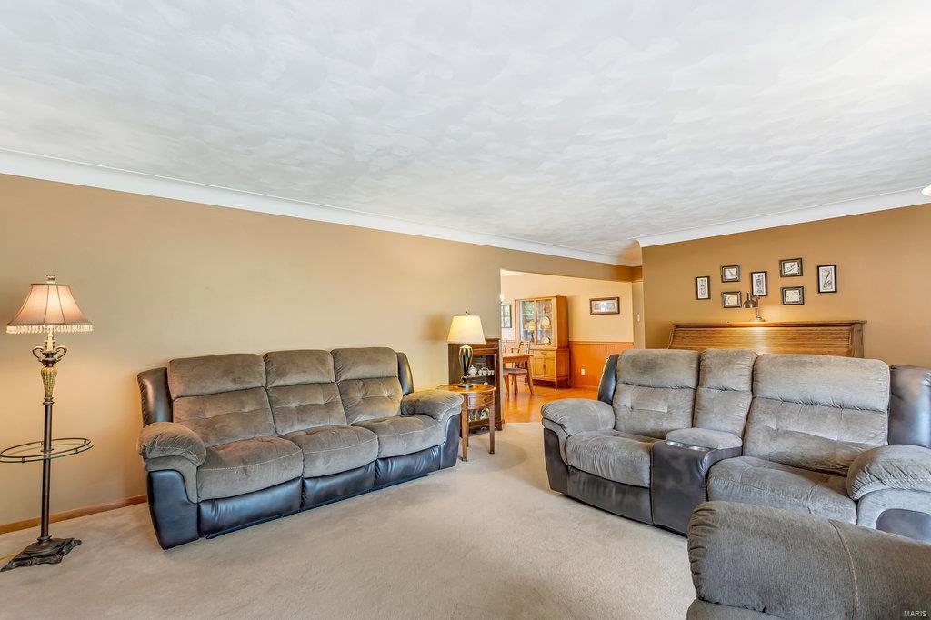 5584 Kerth Road St. Louis, MO 63128 - Photo 4 of 41 Gallery Image 4