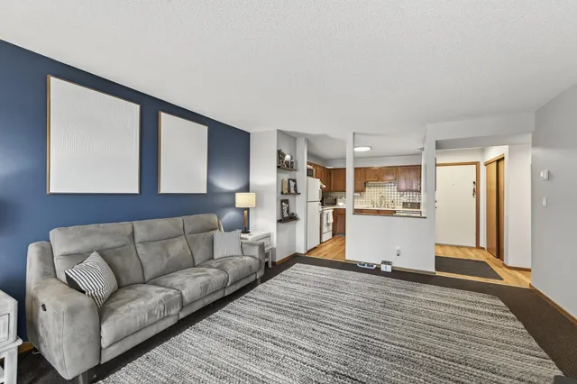 $129,900 | 66 9th Street East, Unit 1313, St. Paul, MN 55101