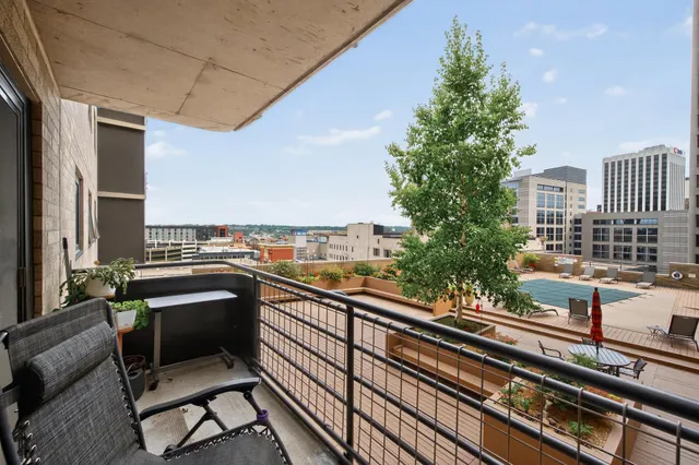 $129,900 | 66 9th Street East, Unit 1313, St. Paul, MN 55101