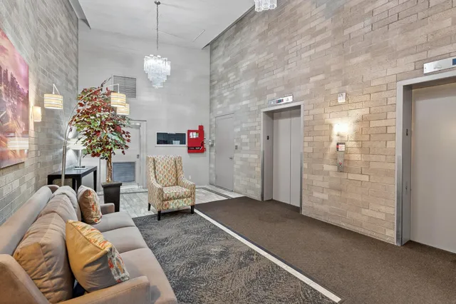 $129,900 | 66 9th Street East, Unit 1313, St. Paul, MN 55101