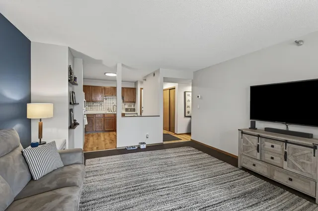 $129,900 | 66 9th Street East, Unit 1313, St. Paul, MN 55101