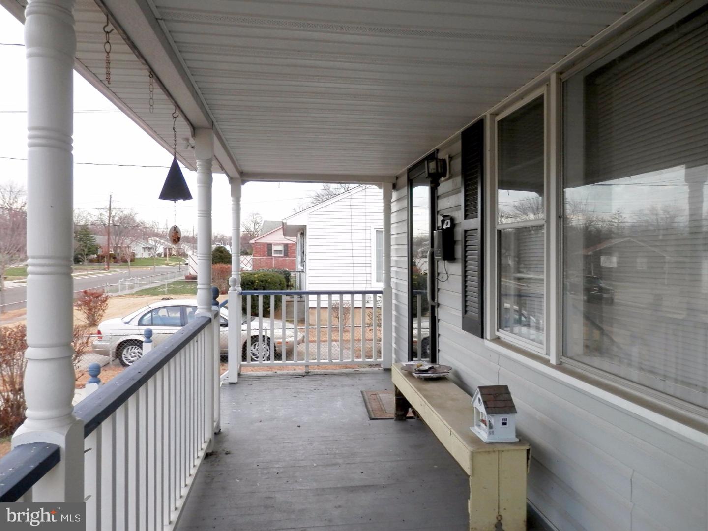 2831 Colgate Avenue Riverside, NJ 08075 - Photo 3 of 17 Porch
