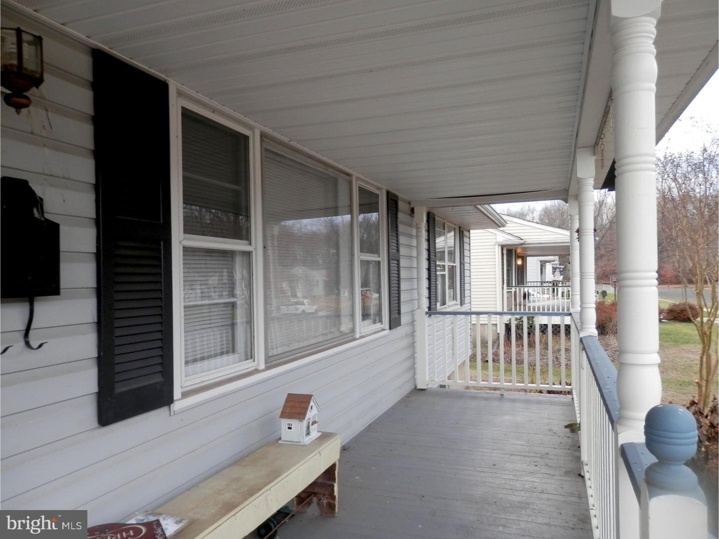 2831 Colgate Avenue Riverside, NJ 08075 - Photo 4 of 17 Porch
