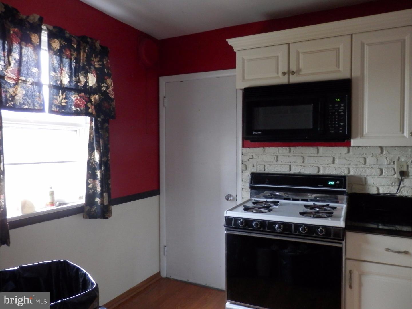 2831 Colgate Avenue Riverside, NJ 08075 - Photo 9 of 17 Kitchen