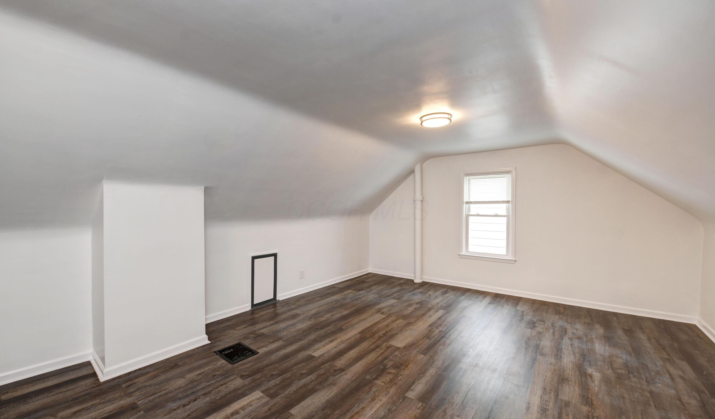 2282 Gerbert Road Columbus, OH 43211 - Photo 24 of 33 Second Floor (3)