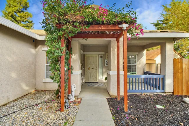 $565,000 | 1584 Gateway Drive, West Sacramento, CA 95691