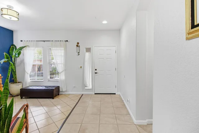 $565,000 | 1584 Gateway Drive, West Sacramento, CA 95691