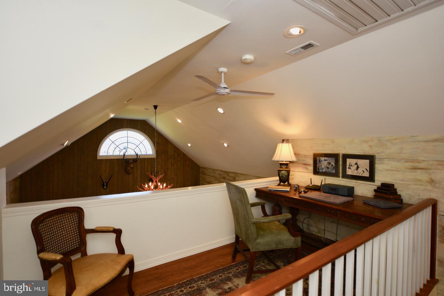 124 Rolling Road Sperryville, VA 22740 - Photo 14 of 37 Loft/Office
