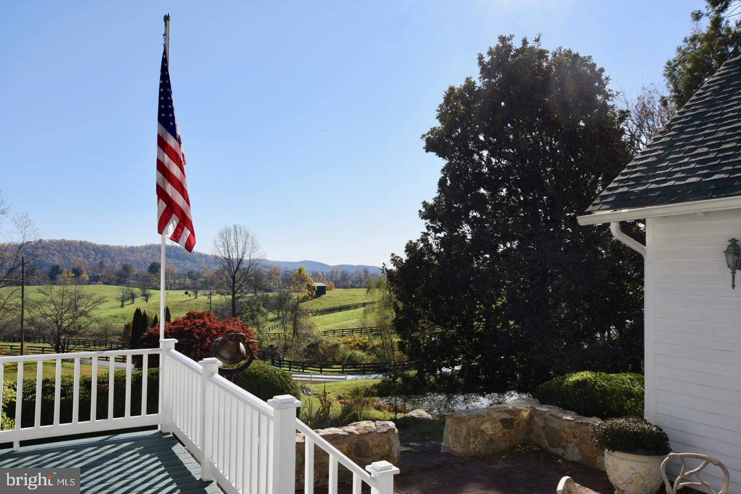 124 Rolling Road Sperryville, VA 22740 - Photo 24 of 37 Front Deck