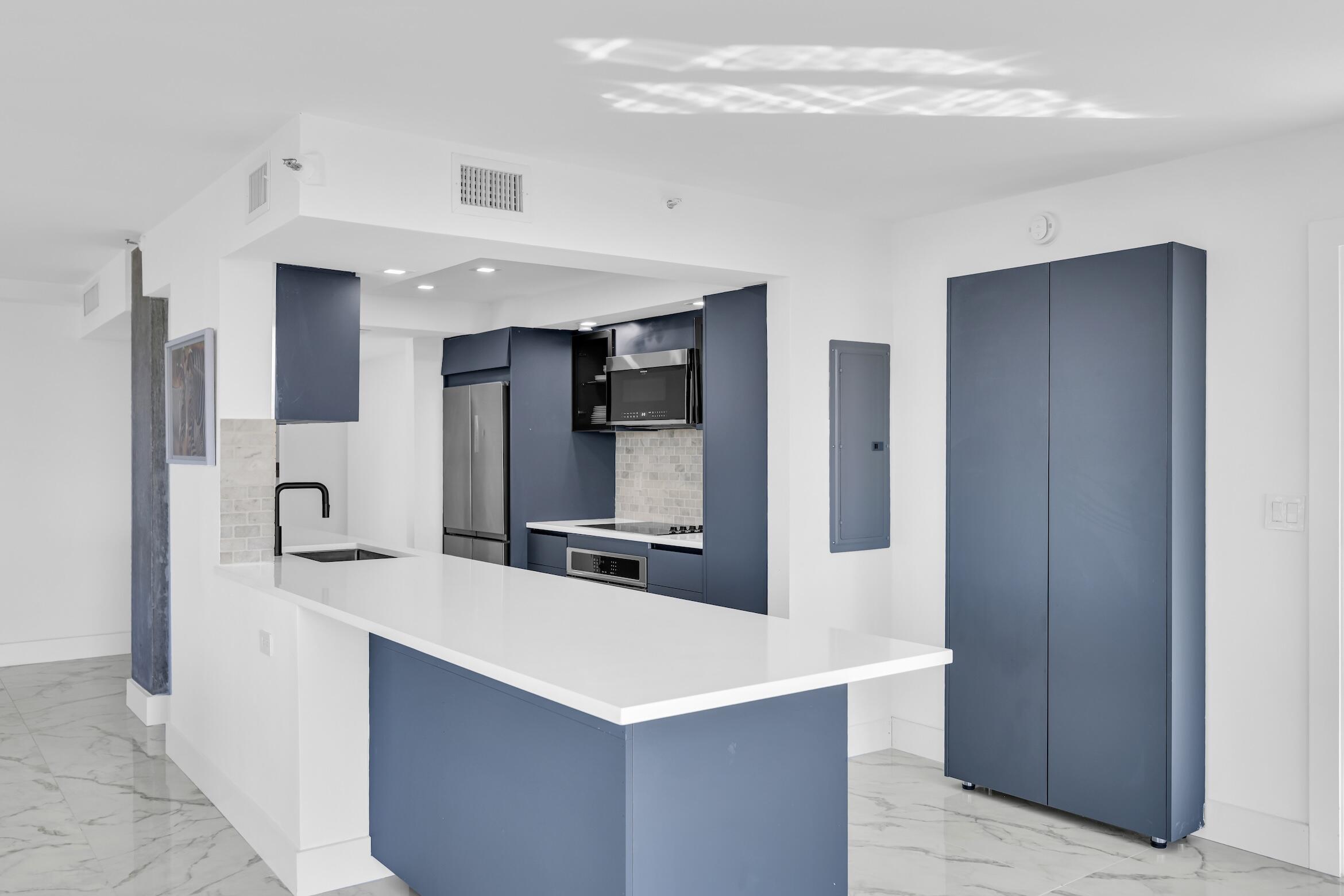 899 Jeffery Street, Unit 6020 Boca Raton, FL 33487 - Photo 8 of 57 899 Jeffery St 602 Boca Raton - 20