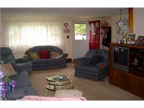 40 Kingston Road Plaistow, NH 03865 - Photo 3 of 5 Gallery Image 3