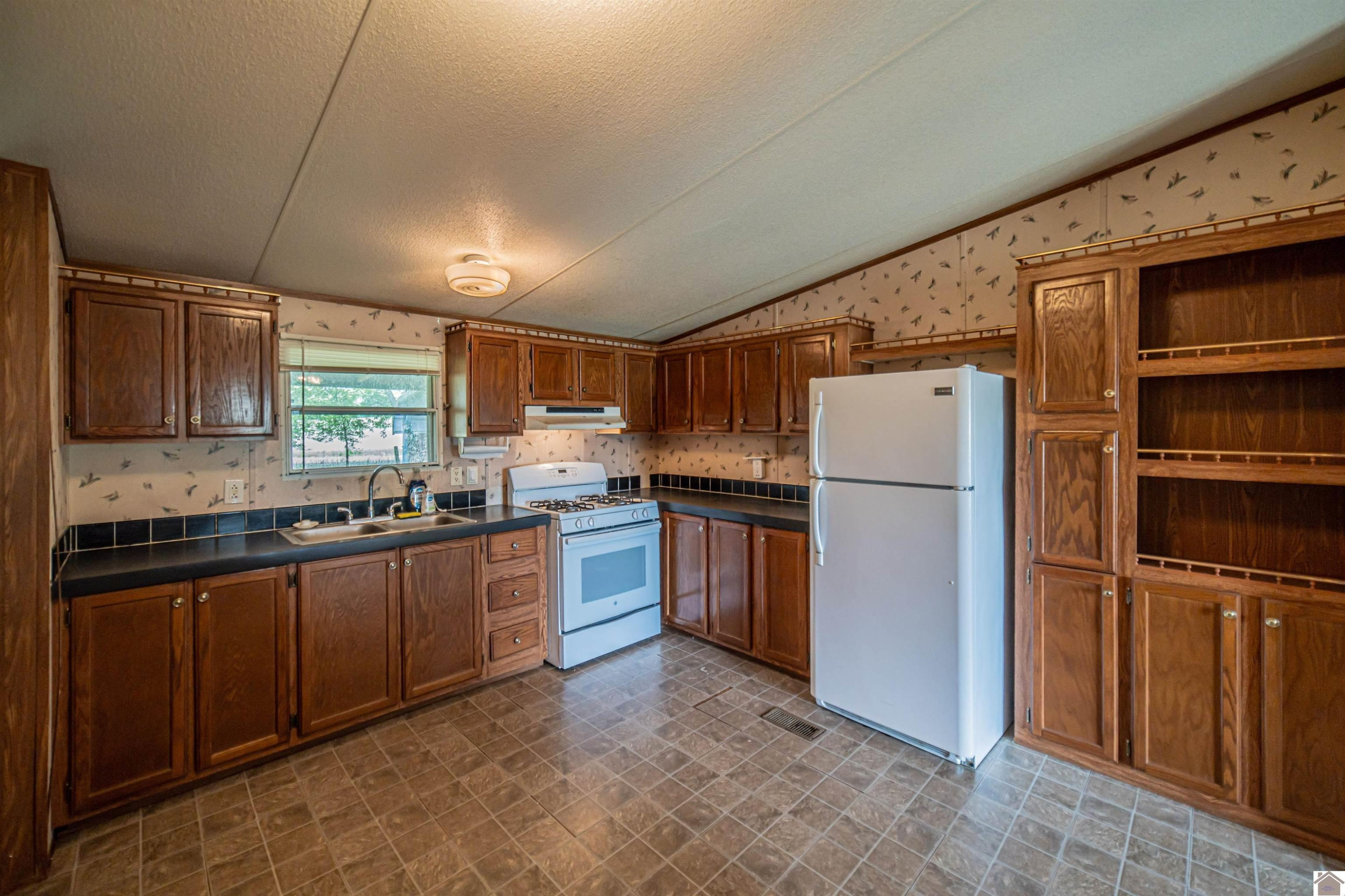 832 Irma Road Salem, KY 42078 - Photo 3 of 15 Photo 3