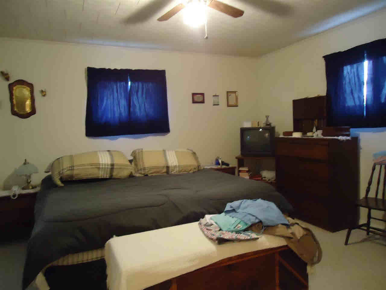 2100 School House Road Vincennes, IN 47591 - Photo 5 of 12 Gallery Image 5