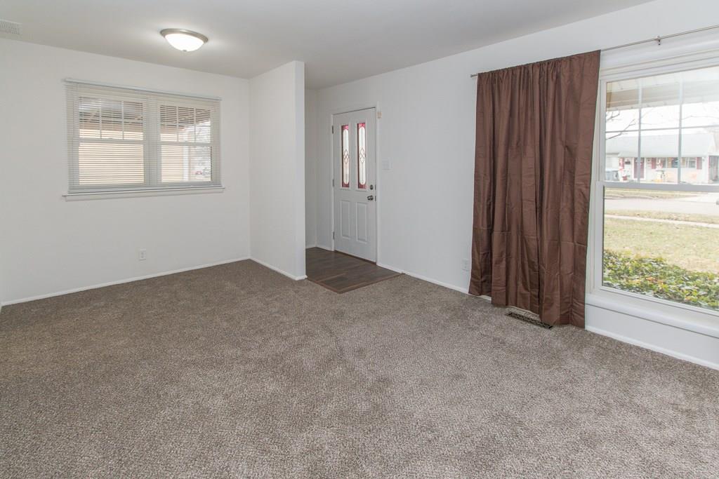 349 South Kenmore Road Indianapolis, IN 46219 - Photo 3 of 28 Gallery Image 3