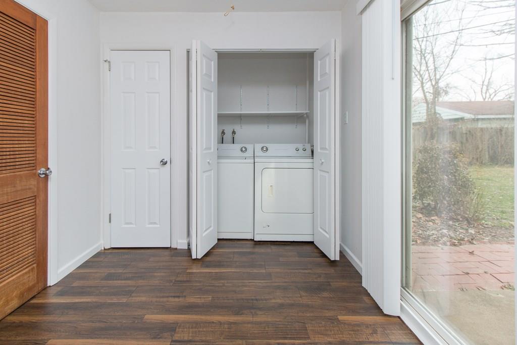 349 South Kenmore Road Indianapolis, IN 46219 - Photo 4 of 28 Gallery Image 4
