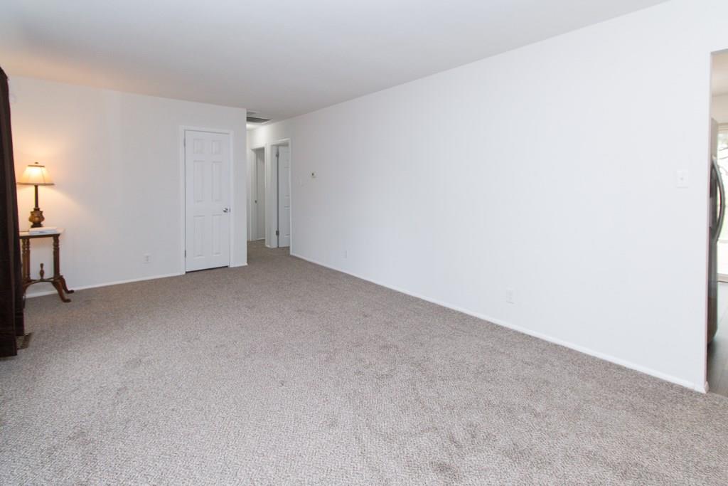 349 South Kenmore Road Indianapolis, IN 46219 - Photo 7 of 28 Gallery Image 7
