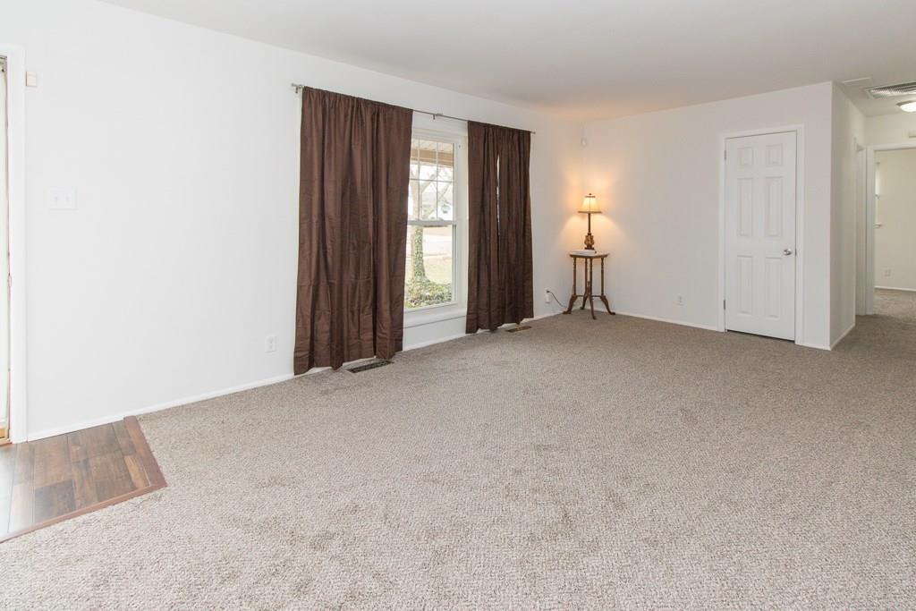 349 South Kenmore Road Indianapolis, IN 46219 - Photo 8 of 28 Gallery Image 8