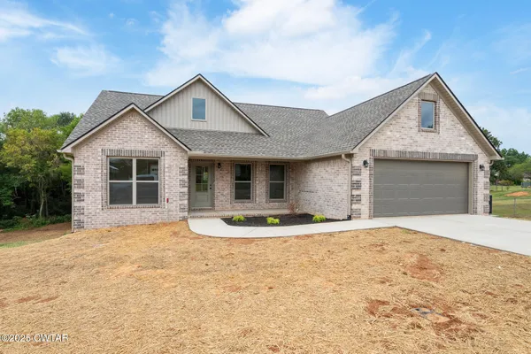 $299,900 | 50 Derek Drive, Lexington, TN 38351