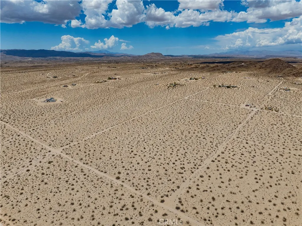 63840 Desert Lilly Road Joshua Tree, CA 92252 - Photo 19 of 34 a view of beach and an ocean