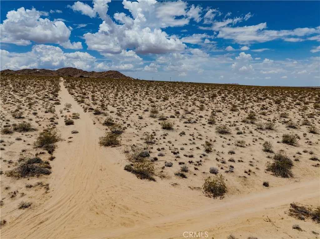 63840 Desert Lilly Road Joshua Tree, CA 92252 - Photo 26 of 34