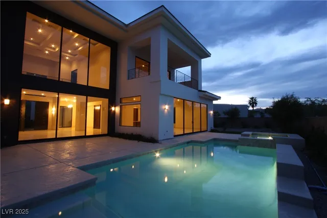 $7,000 | 7526 Yonie Court, Las Vegas, NV 89117