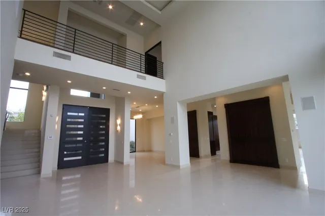 $7,000 | 7526 Yonie Court, Las Vegas, NV 89117